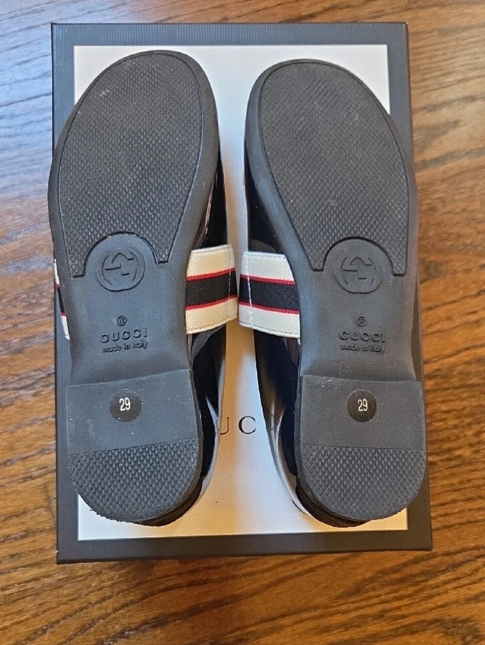Gucci Black Patent Leather Girls' Mary Janes with Pink Bows